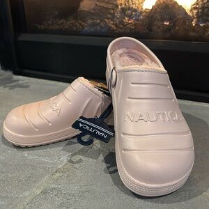 Nautica River Breeze Clogs,faux fur lined, casual/sport slip-on,adjustable back